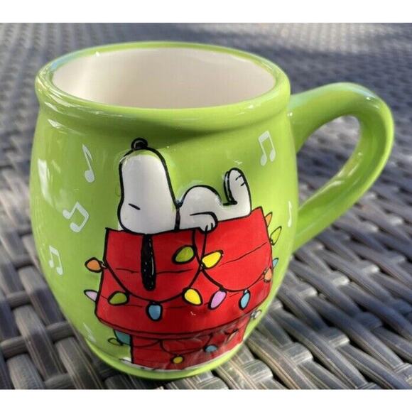 Snoopy Mug Peanuts Worldwide Doghouse with Lights and Music Notes Green 3.5" - Picture 2 of 6